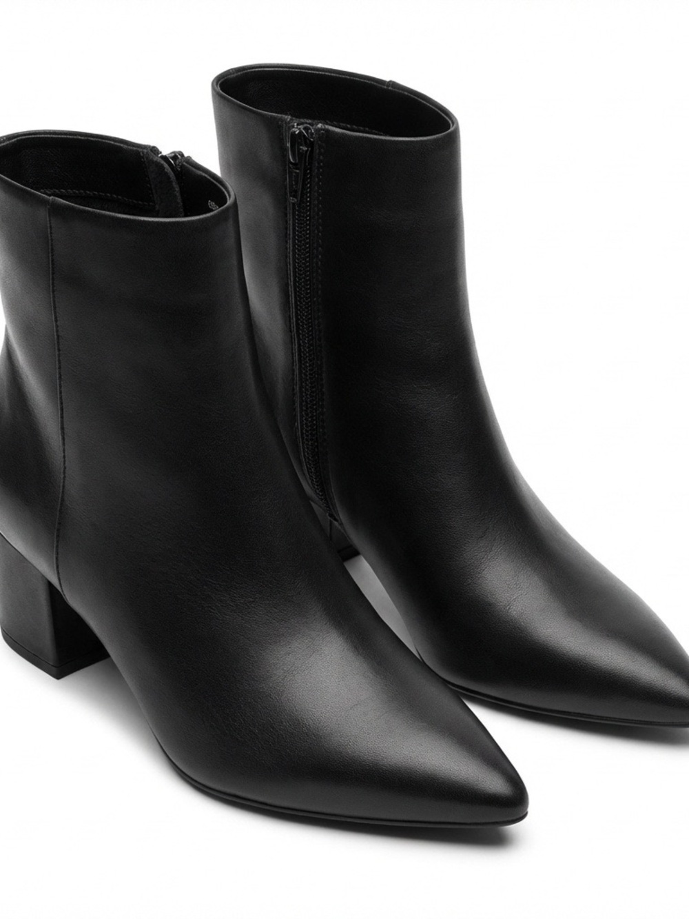 Steve Madden Black Pointed Leather Ankle Boots